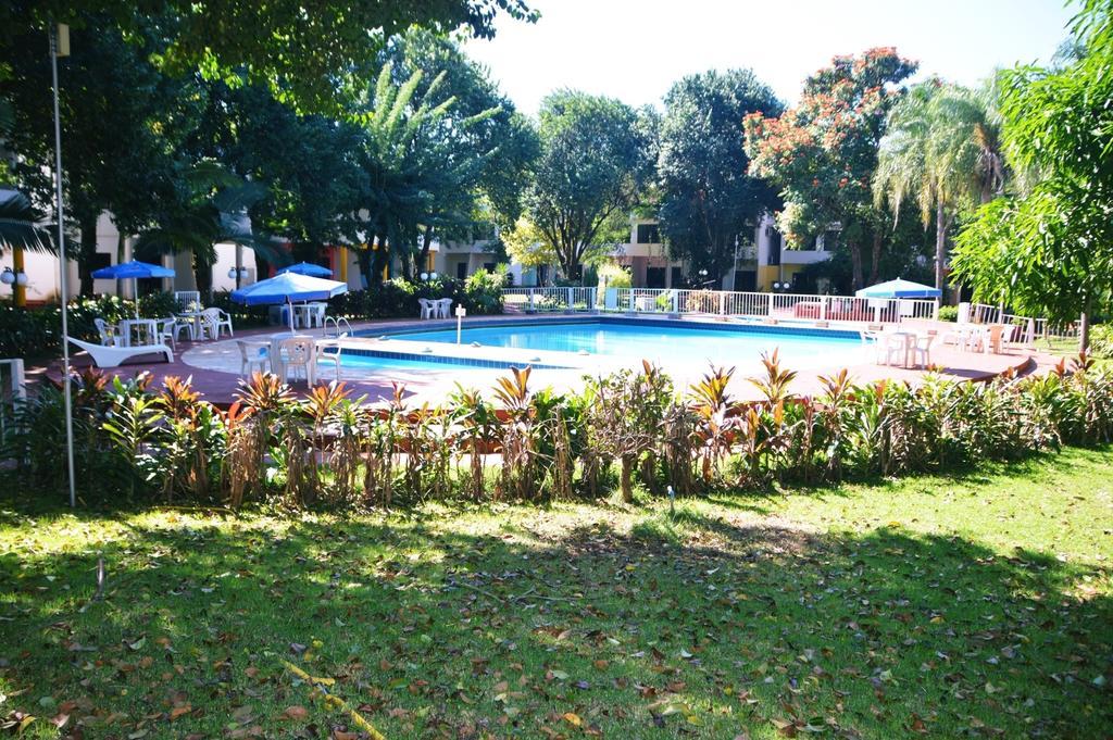 janela emperrada – Foto de Iguassu Holiday Hotel, Foz do Iguaçu